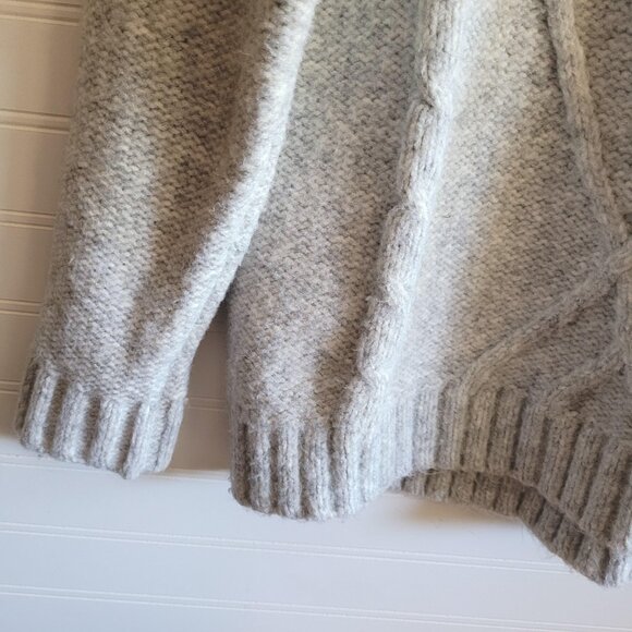Michael Kors Sweater Medium Grey Cream Chunky Fisherman Knit Cable Turtleneck - Picture 3 of 10